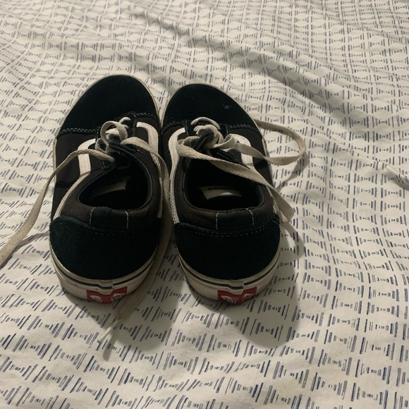 Black old skool vans - Picture 2 of 2